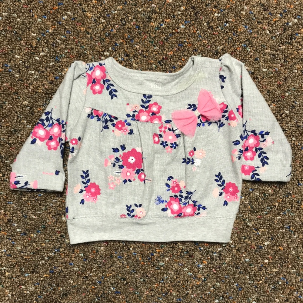 Grey sweatshirt with pink flowers